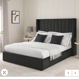 Descriptive image text