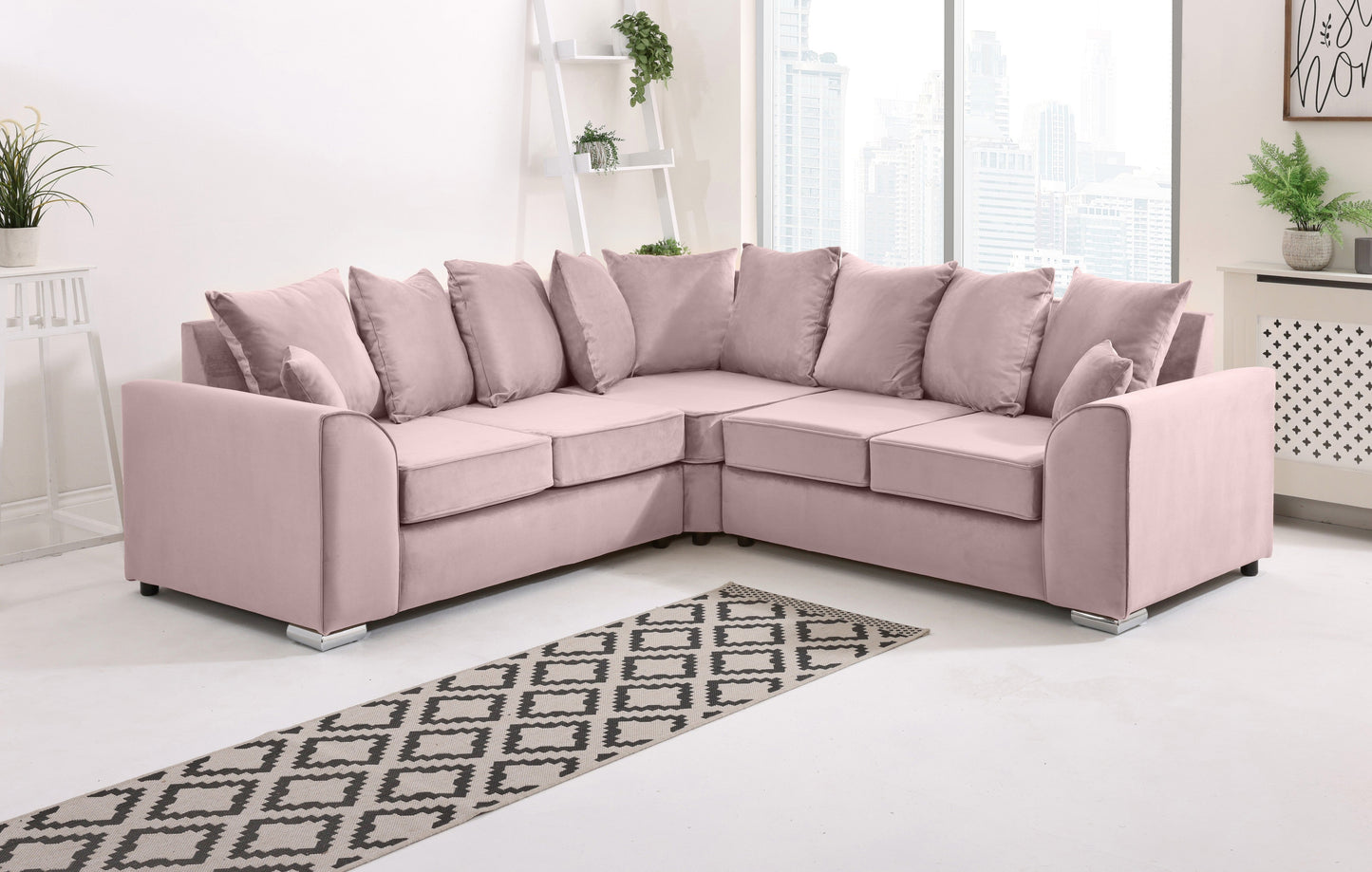 Dylan Corner Scatterback Pink