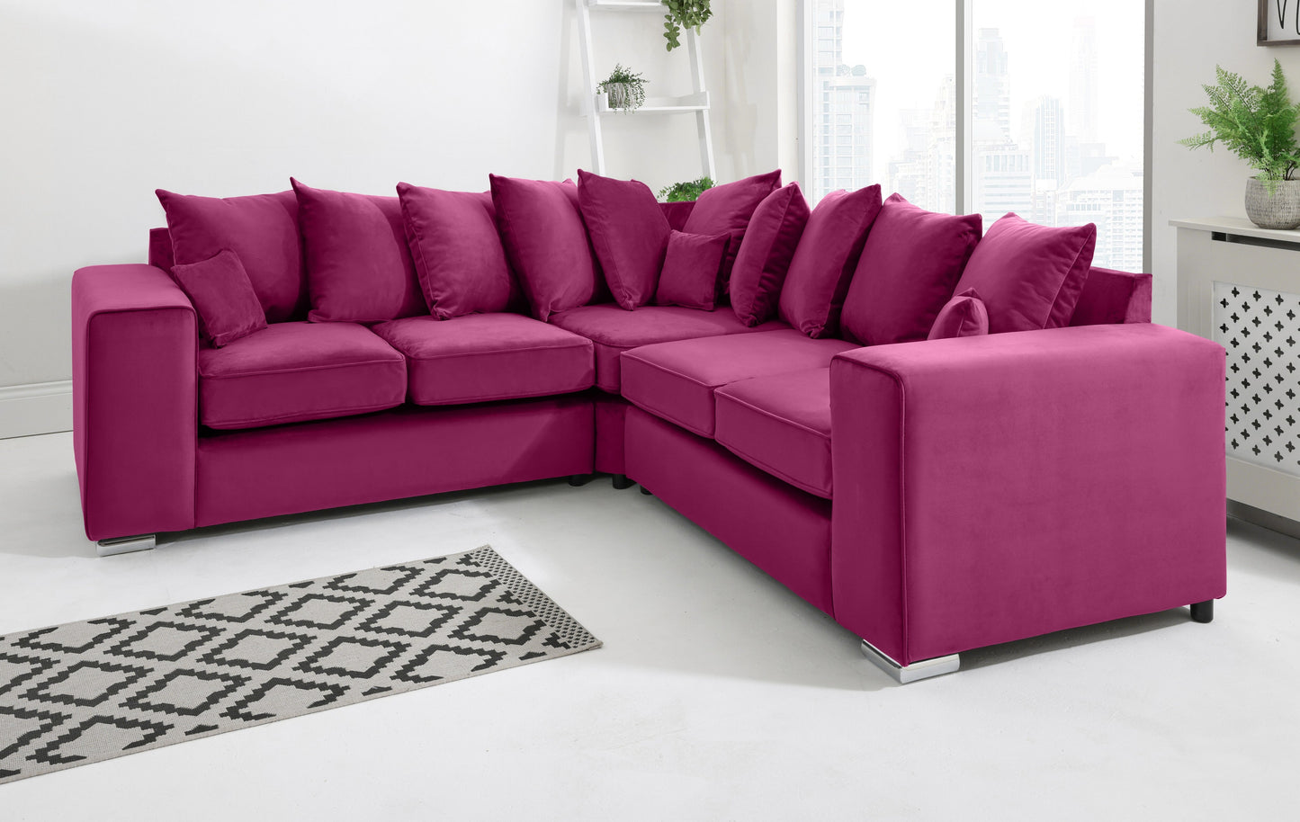 Madrid Corner Scatterback Cerise