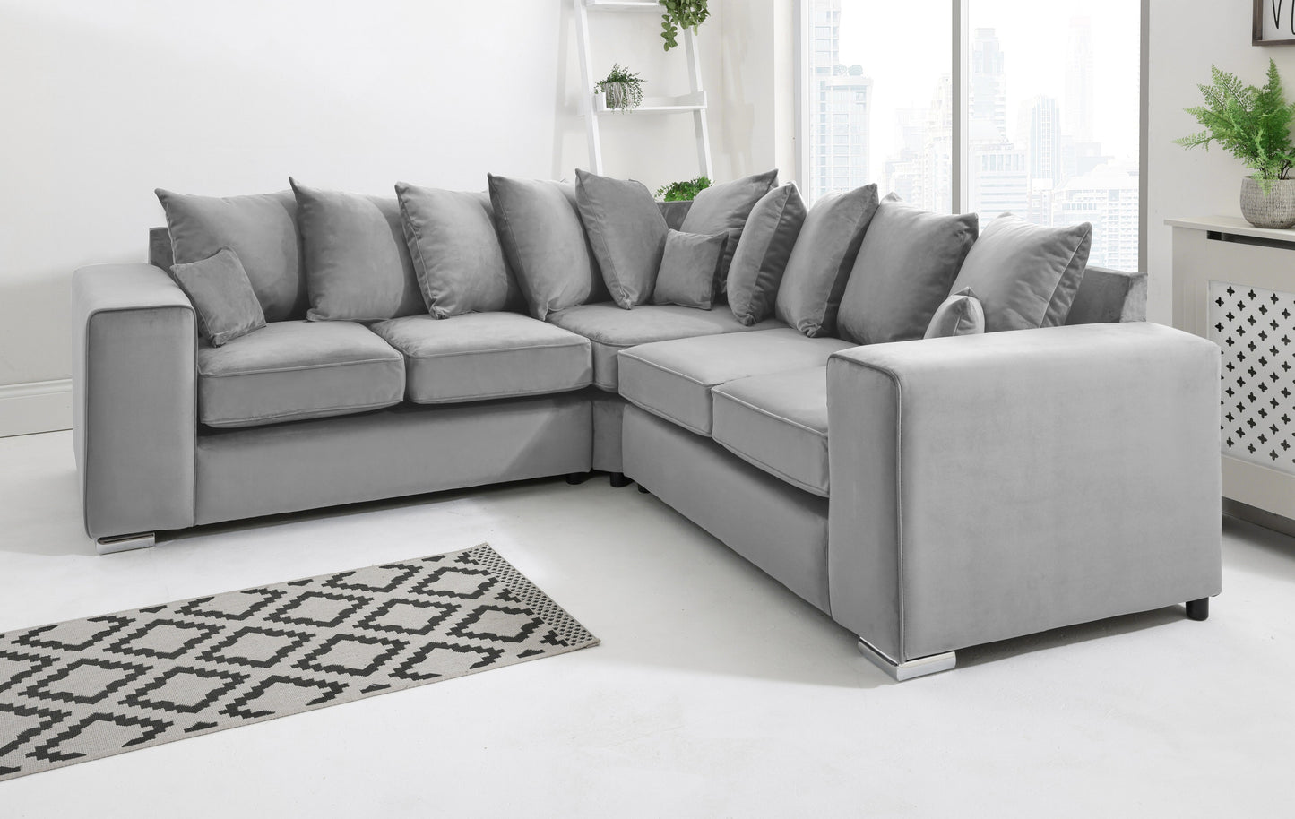 Madrid Corner Scatterback Silver