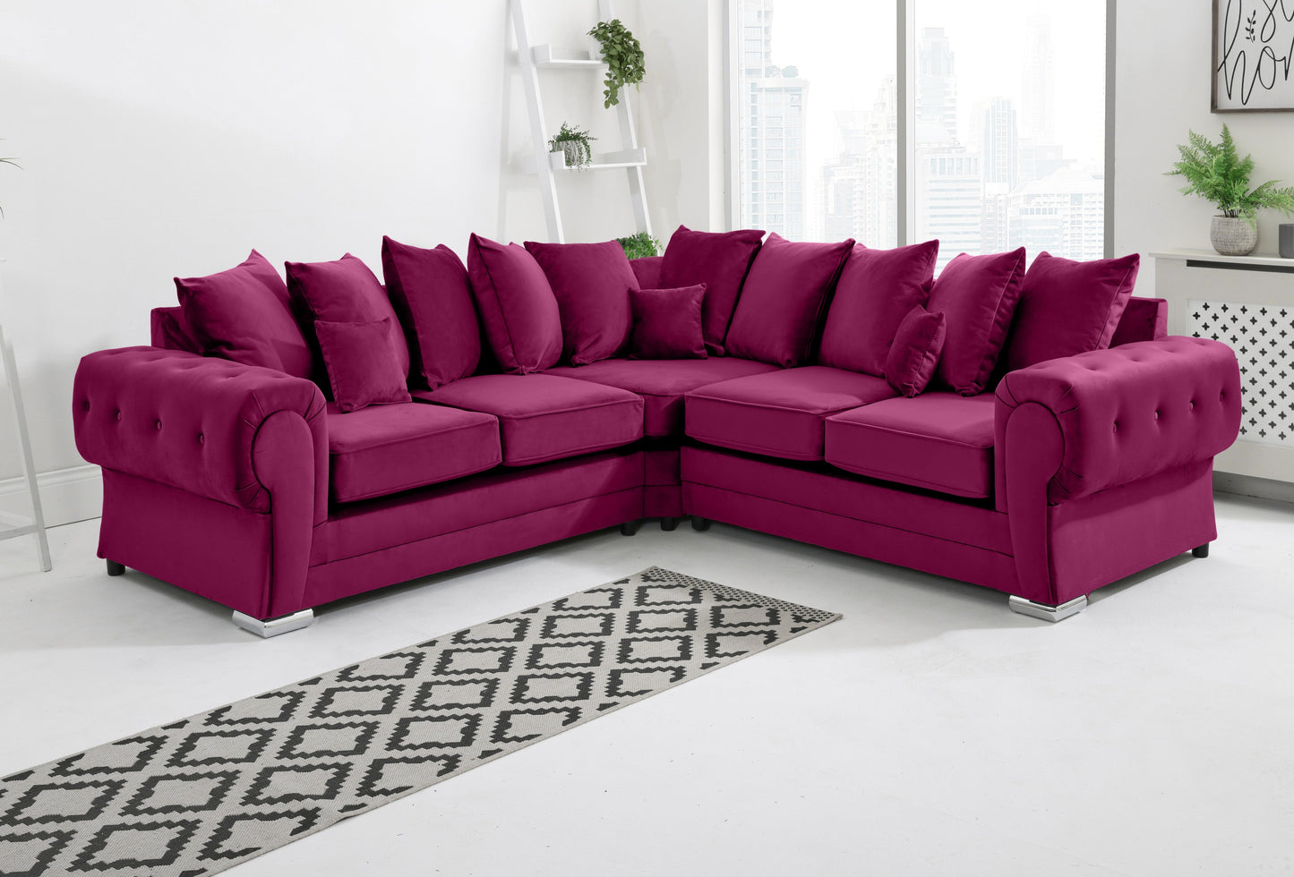 Verona Plush Corner Scatterback Cerise