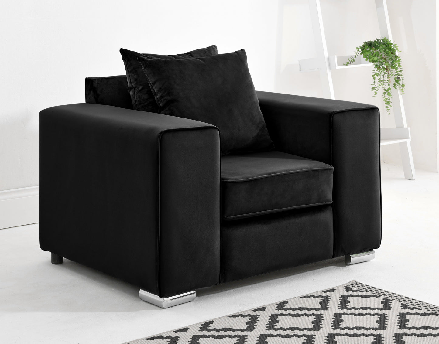 Madrid Corner Scatterback Arm Chair Black