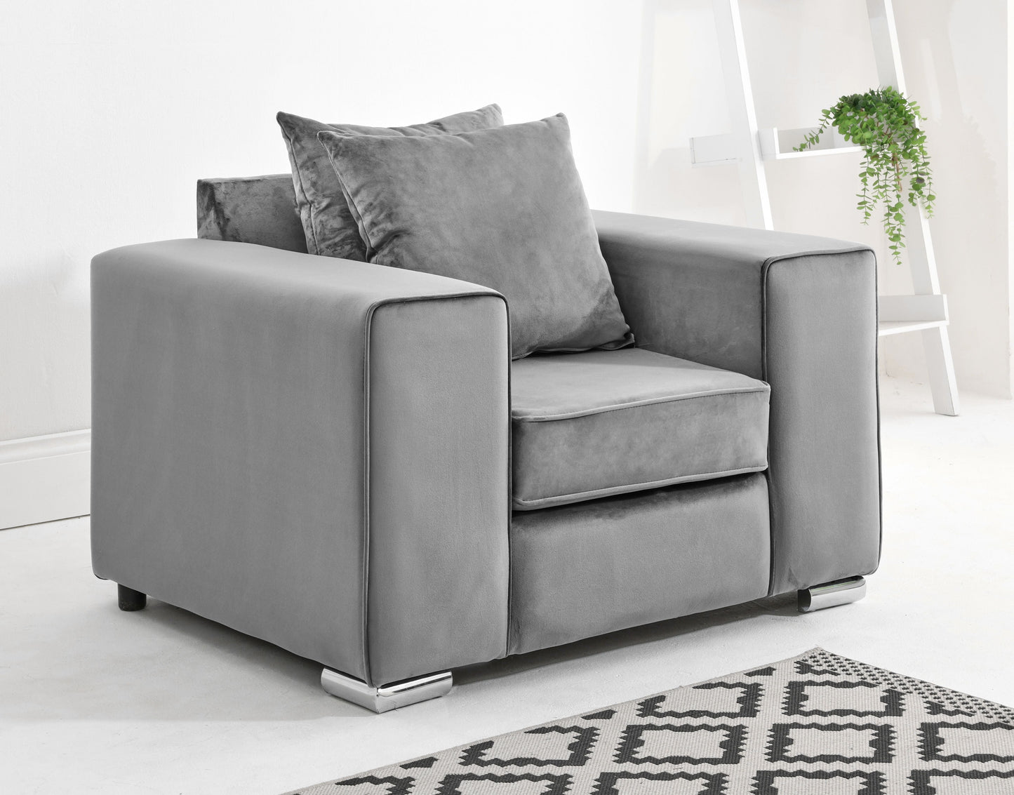 Madrid Corner Scatterback Arm Chair Silver